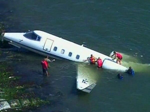 Small executive jet crashed at Rio's domestic airport  - Sputnik International