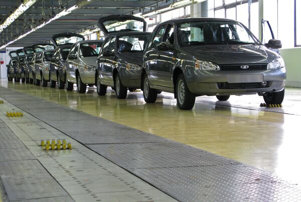 Govt support, economic growth to help Russian car market expand 25% in 2011 - Sputnik International