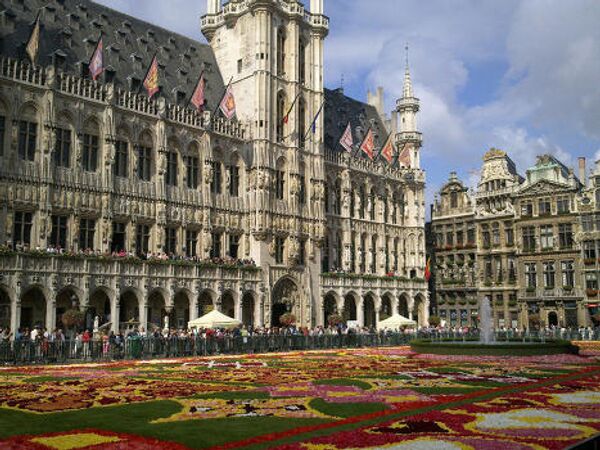 Flower carpet on the Grand Place in Brussels - Sputnik International