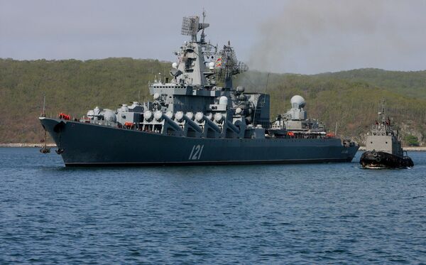 The flagship of Russia's Black Sea fleet, the RFS Moskva guided-missile cruiser - Sputnik International