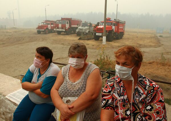 The wildfires that have been raging across Central Russia since mid-June have claimed 53 lives and left over 3,500 people homeless. - Sputnik International