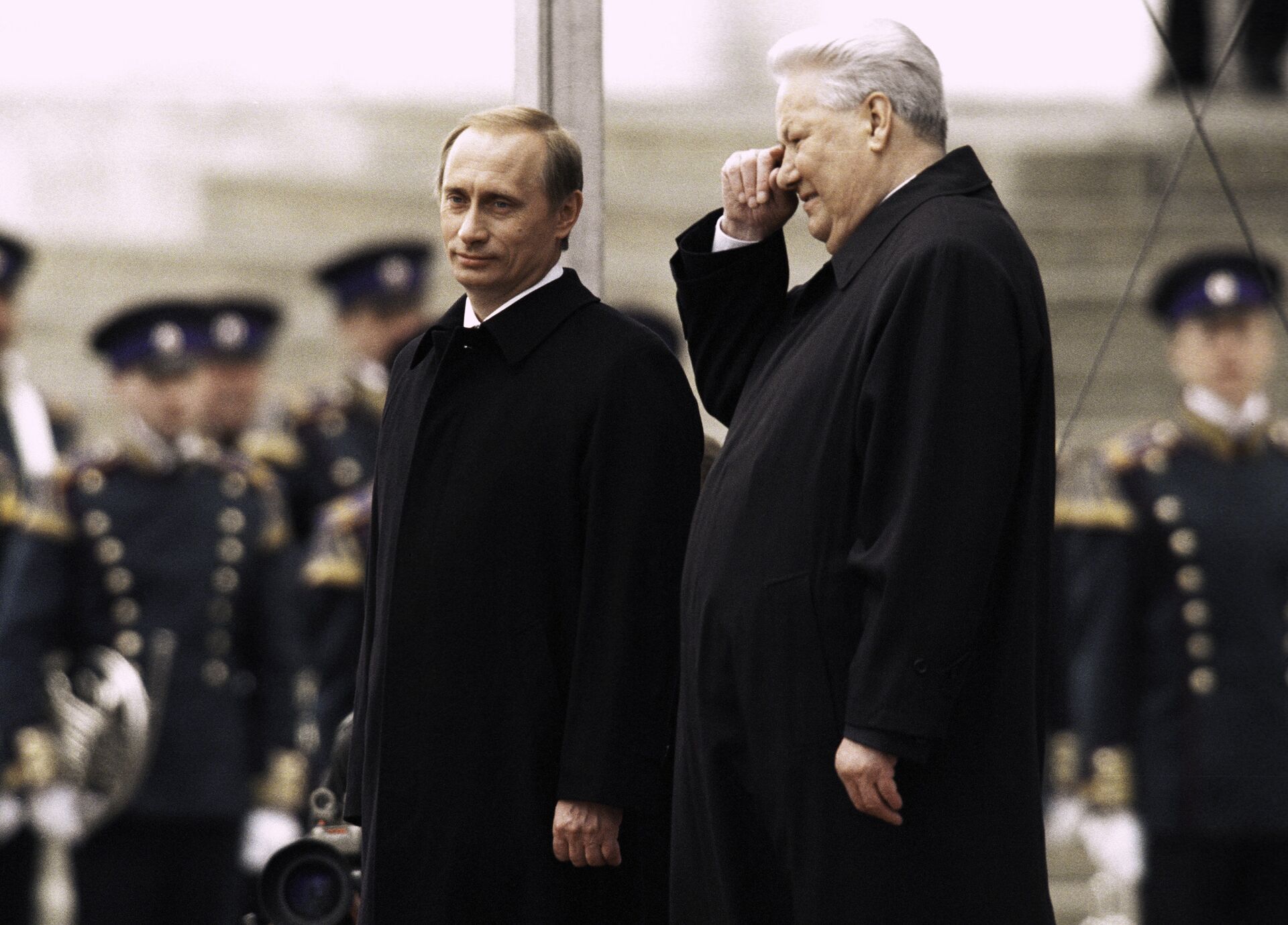 Путин и Ельцин в день инаугурации Путина - Sputnik International, 1920, 21.08.2022