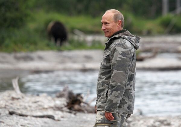 Russian Prime Minister Vladimir Putin in South Kamchatsky Wildlife Reserve - Sputnik International