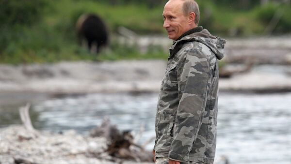 Премьер-министр РФ Владимир Путин посетил Южно-Камчатский заказник - Sputnik International