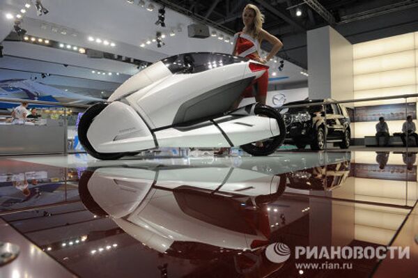 Lada with GLONASS and other news at Moscow International Auto Show  - Sputnik International