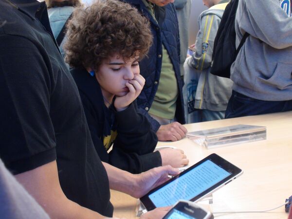 iPads replace traditional menu in La Scala's restaurant - Sputnik International