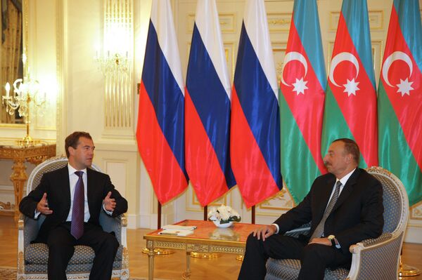 Russian President Dmitry Medvedev and his Azerbaijani counterpart, Ilham Aliyev - Sputnik International
