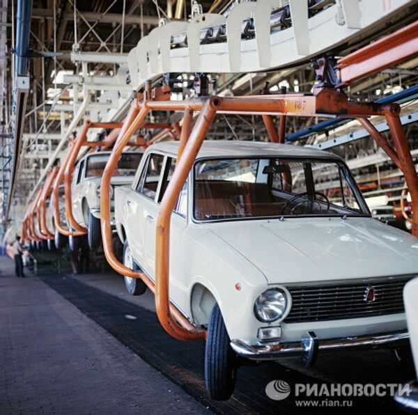 AvtoVAZ: From economy-class to race cars - Sputnik International