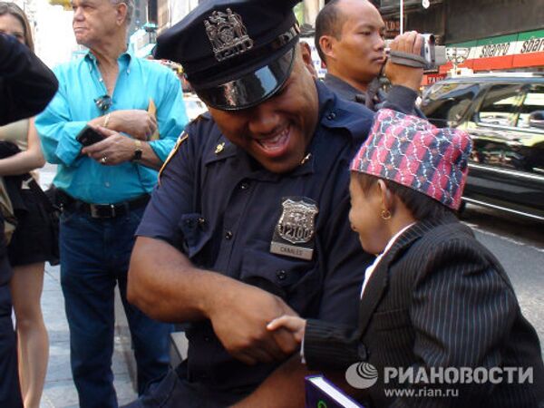 Nepalese teen to become world’s tiniest man in one month  - Sputnik International