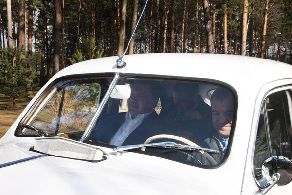 Dmitry Medvedev and Viktor Yanukovych. Archive - Sputnik International