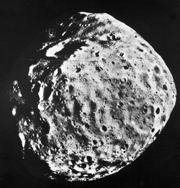Phobos, one of the moons of Mars - Sputnik International