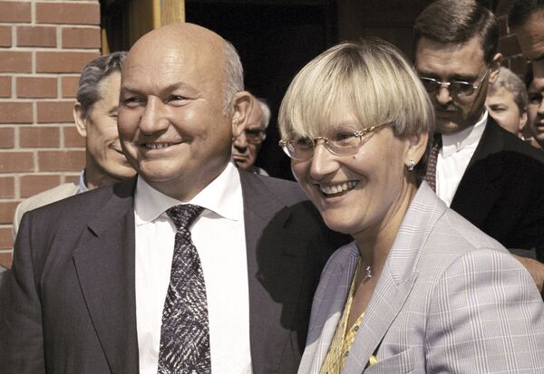 Moscow Mayor Yury Luzhkov and his wife Yelena Baturina - Sputnik International
