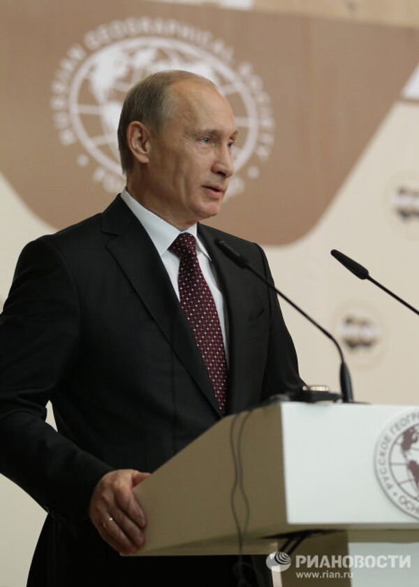 Vladimir Putin at the Arctic Forum - Sputnik International