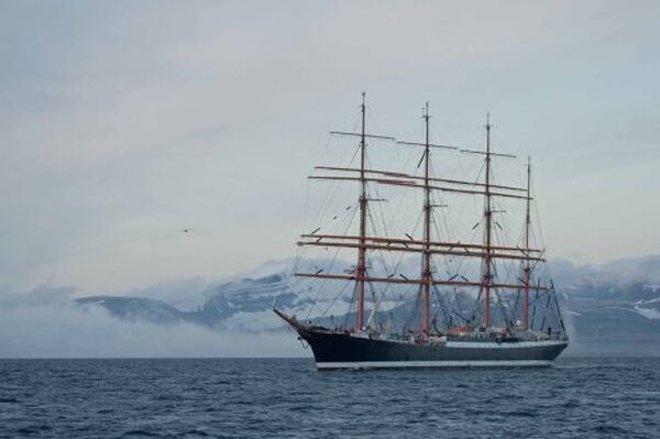 Arctic breakthrough: Expedition of sailing ship Sedov sets new record  - Sputnik International