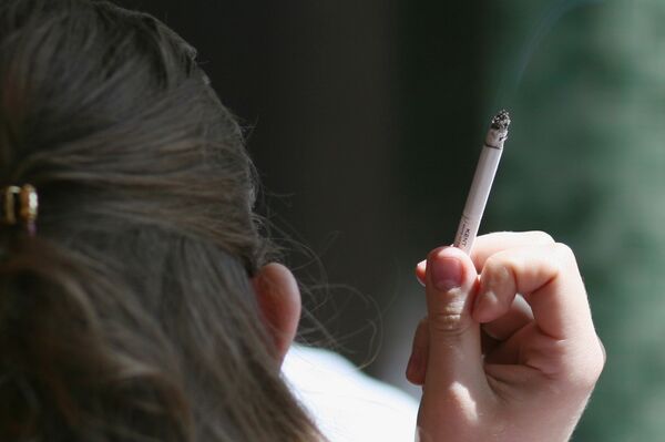 Russia may impose total tobacco ads ban by 2012  - Sputnik International