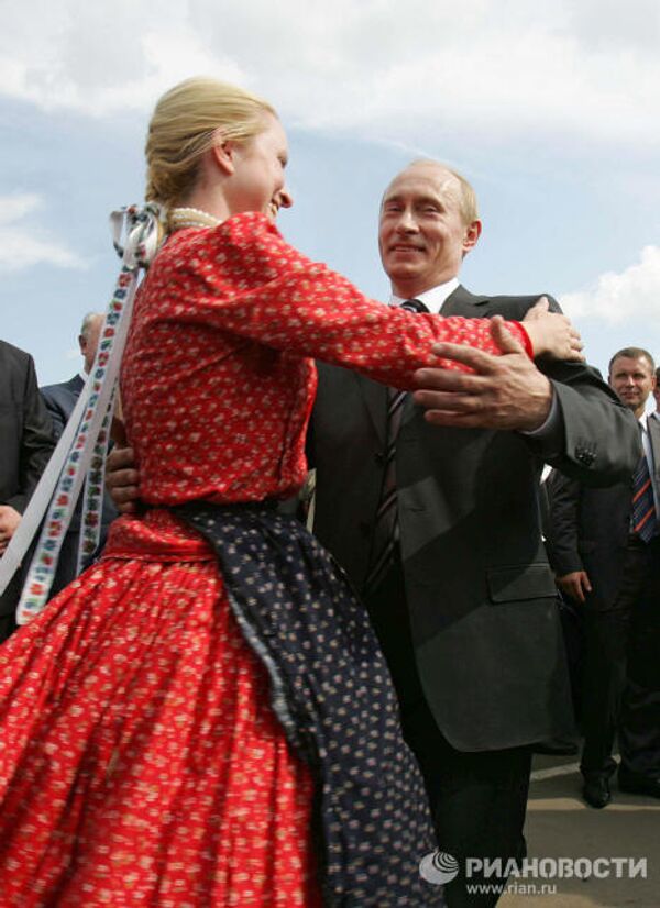The All-Around Premier Vladimir Putin - Sputnik International