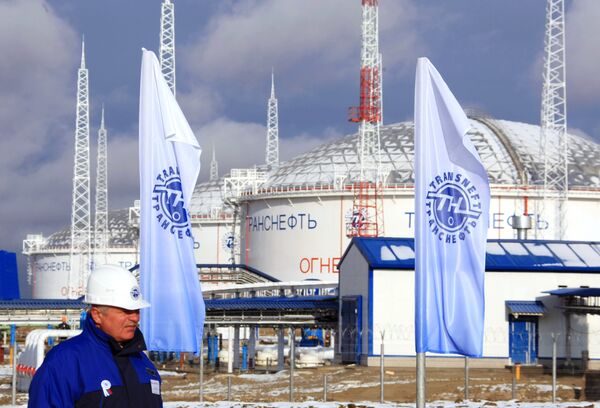 Russia to Up Oil Exports to Belarus in Q1 2013 - Transneft         - Sputnik International