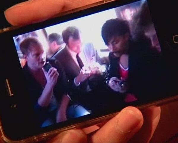 The i-Band sensation  - Sputnik International