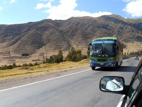 A bus on the road from Cusco to Pisaq. Files - Sputnik International