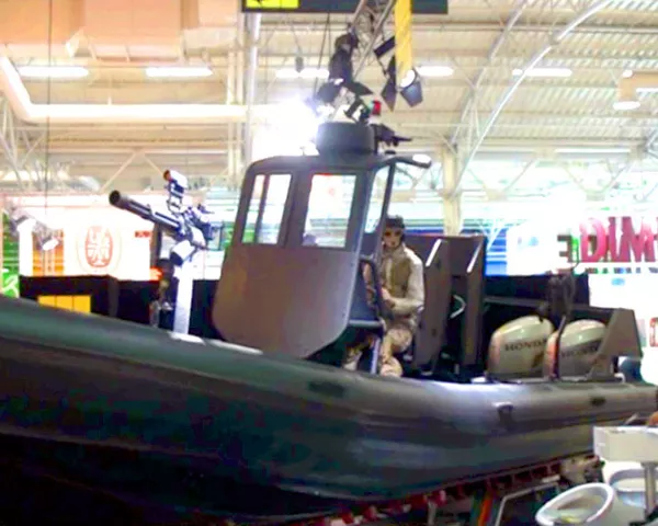 Pirate-fighting speed boats on display in France - Sputnik International