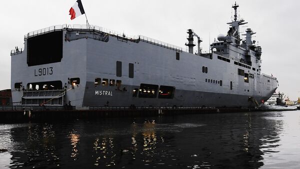 Russia and France signed the €1.2 billion ($1.5 billion) deal for the two Mistral-class ships in June 2011. - Sputnik International