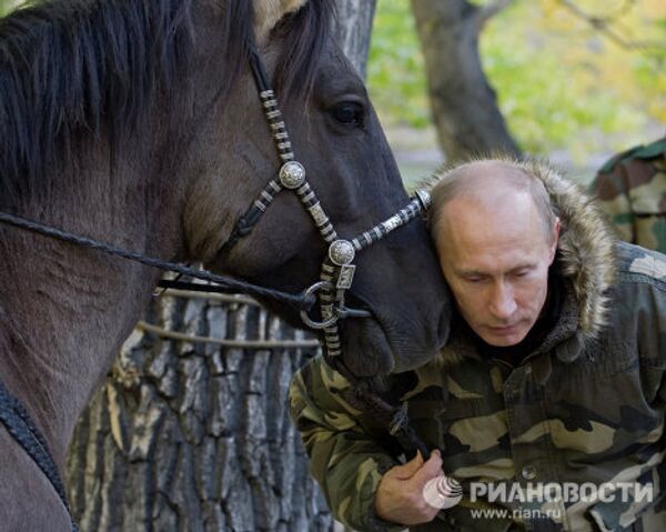Vladimir Putin visits Ubsunur Hollow Biosphere Preserve - Sputnik International