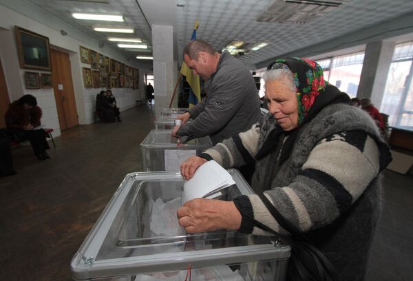 European observers report flaws in Ukraine local elections - Sputnik International