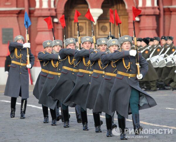 March in honor of the historic November 7, 1941 military parade - Sputnik International
