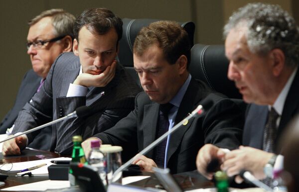 Dmitriy Medvedev and Arkady Dvorkovich during G20 summit in Seoul - Sputnik International