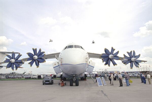 Antonov An-70 propfan tactical transport aircraft - Sputnik International