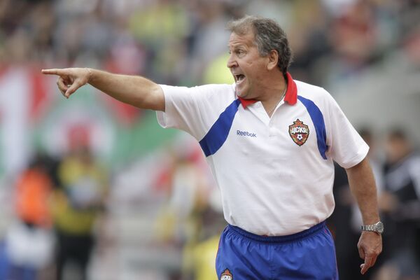 Brazilian football legend and coach Zico - Sputnik International
