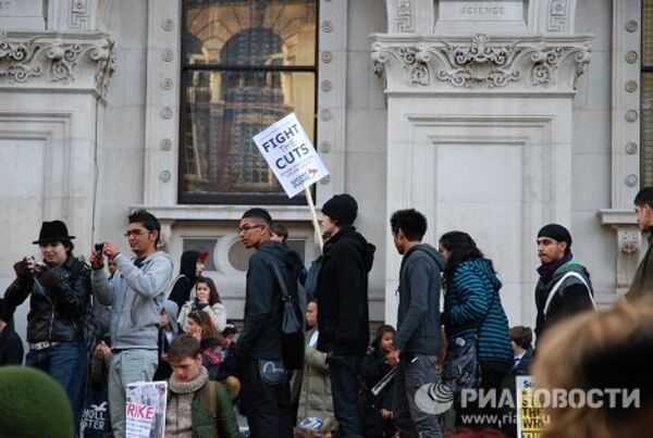 Rebellious London: students protest against increased tuition fees - Sputnik International
