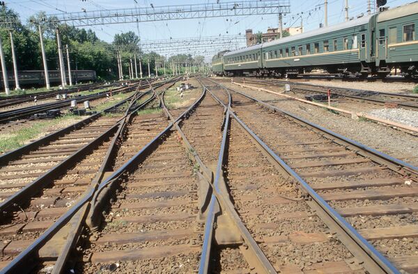 Train Kills Three in Moscow Region - Sputnik International