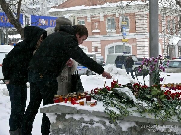 Russian city of Perm commemorates year after nightclub fire deaths - Sputnik International