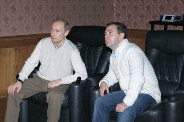 Informal meeting between Medvedev and Putin - Sputnik International