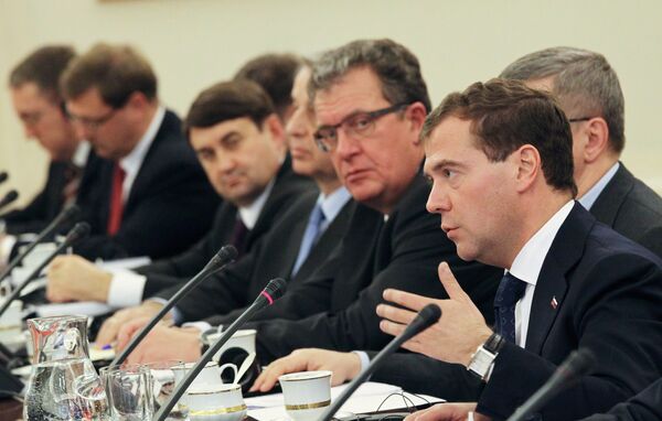 Russian President Dmitry Medvedev and his Polish counterpart Bronislaw Komorowski  - Sputnik International