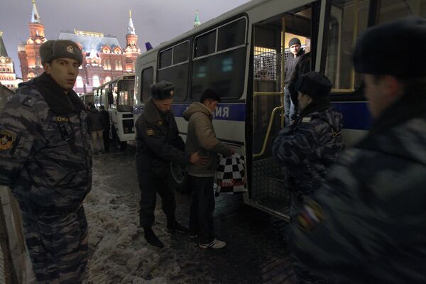 Police leave Manezh Square after riot threat abates - Sputnik International