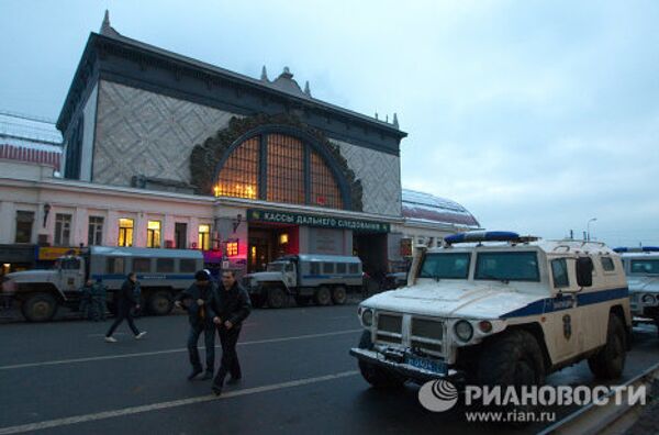 Moscow police prevent new race-hate riots  - Sputnik International