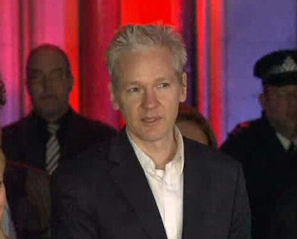 WikiLeaks founder released on bail - Sputnik International