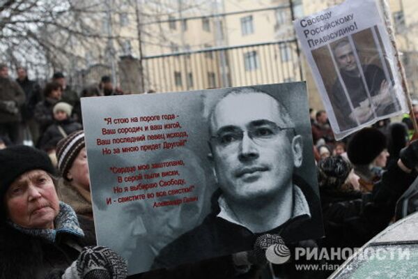 Khodorkovsky at verdict announcement and rally outside Moscow court - Sputnik International