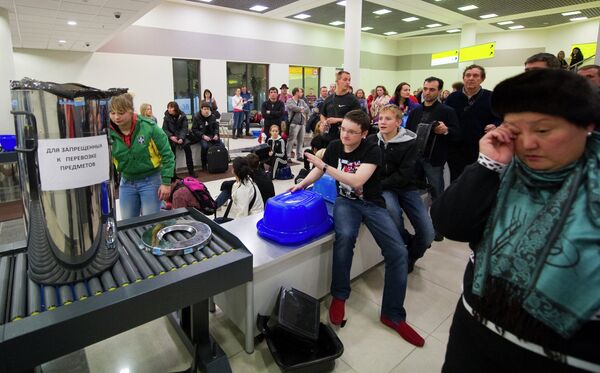 Desperate passengers protest flight delays in Moscow’s Sheremetyevo Airport - Sputnik International