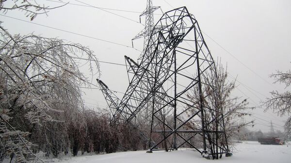 Snowfalls, gales cause new blackouts in Moscow Region - Sputnik International