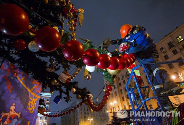 Decorations come down in Moscow - Sputnik International