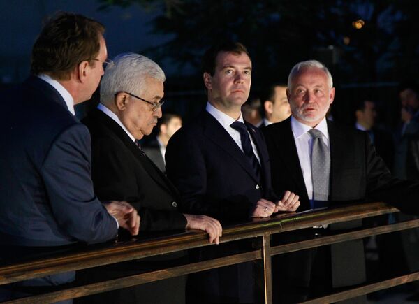 Dmitry Medvedev with Palestinian leader Mahmoud Abbas in Jericho - Sputnik International