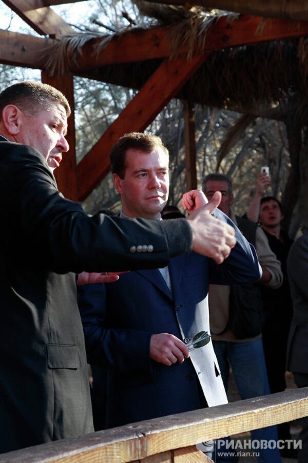 Dmitry Medvedev on the banks of the Jordan River - Sputnik International