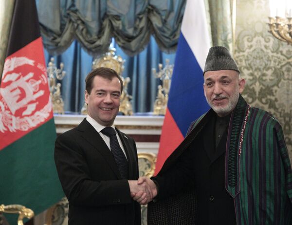 Dmitry Medvedev and Hamid Karzai - Sputnik International