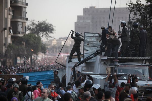 Egyptian military set constitution deadline - Sputnik International