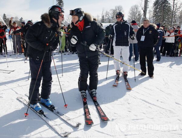 Medvedev and Putin visit Rosa Khutor Alpine Ski Center - Sputnik International