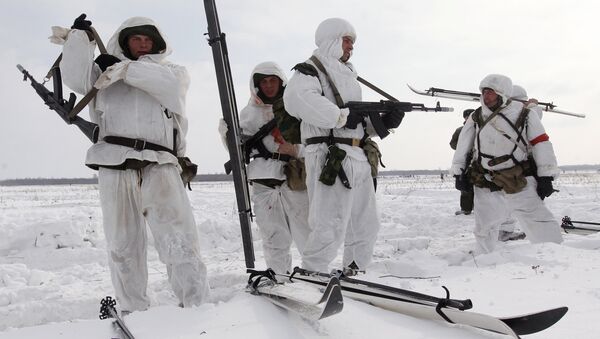 Russia's Arctic force may include paratroopers - Sputnik International