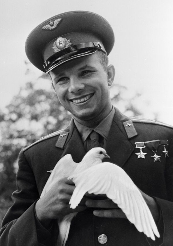 Yury Gagarin: Life of the First Man in Space in Pictures - Sputnik International